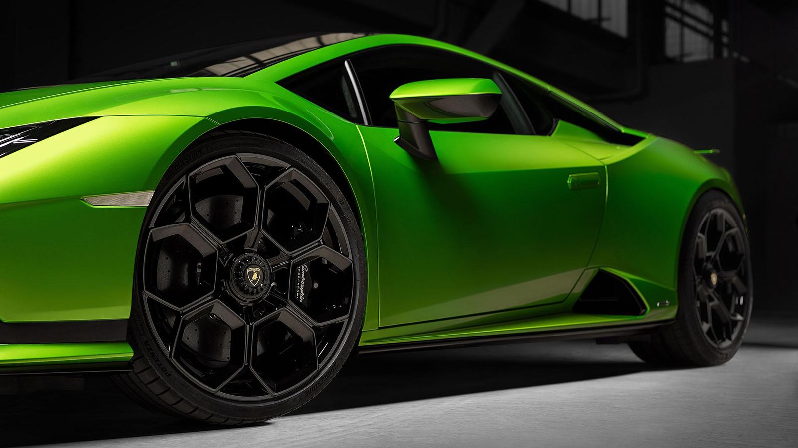Lamborghini huracan bolt patterns & lug sizes