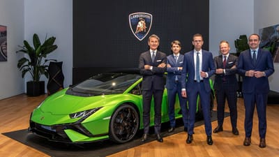 Lamborghini Ditches Audi'S Partnership And Goes Solo For Upcoming 2024 Huracan'S Successor 2 Lamborghini huracan tecnica in new york 5