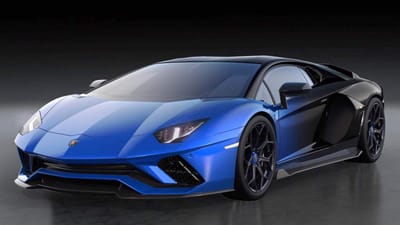 The Last Aventador Ultimae Fetches $1,600,000 2 Last ever lamborghini aventador ultimae 1