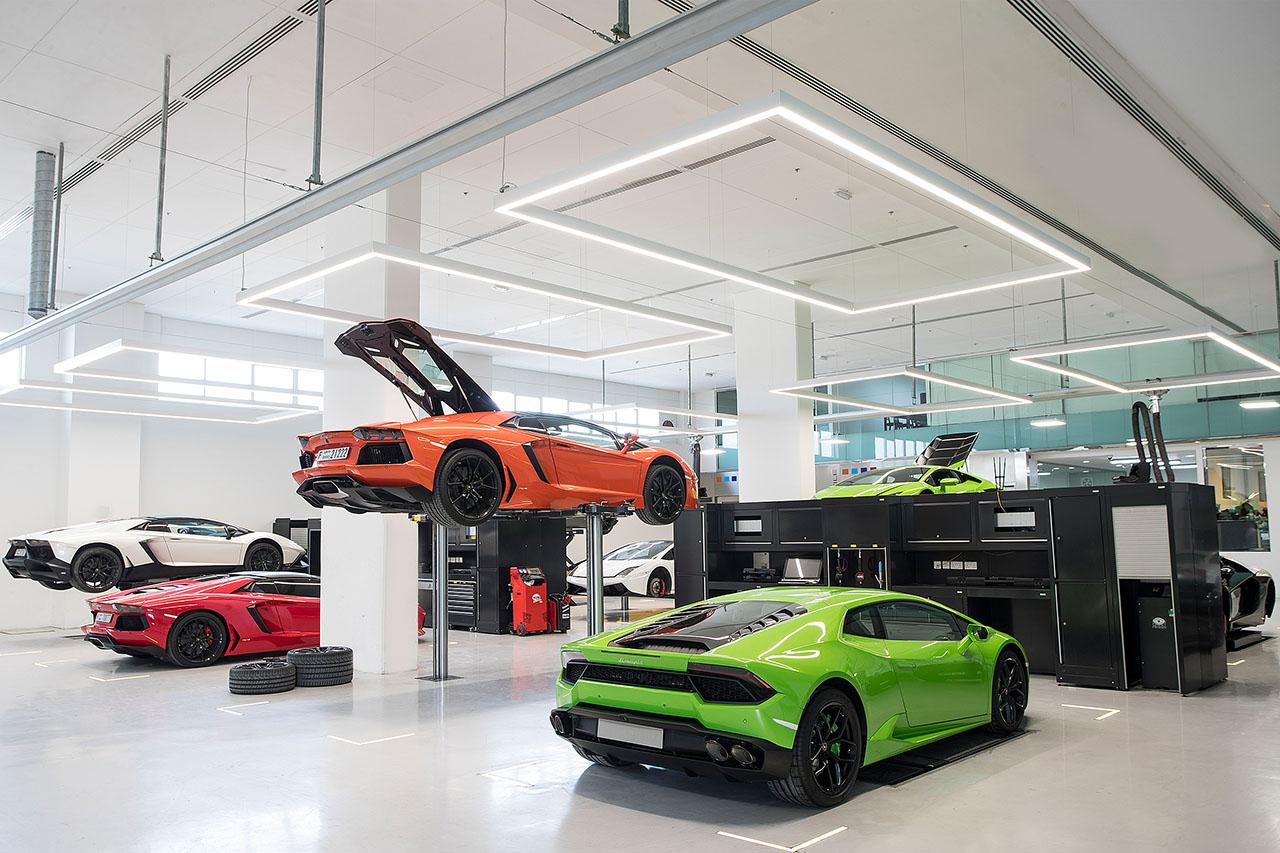 Lamborghini showroom in Dubai