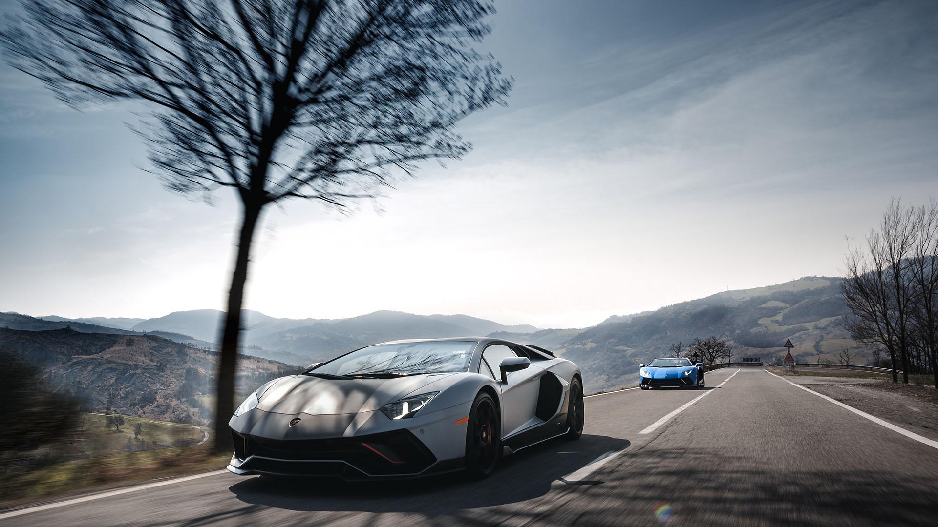 Aventador ultimae on the road 10