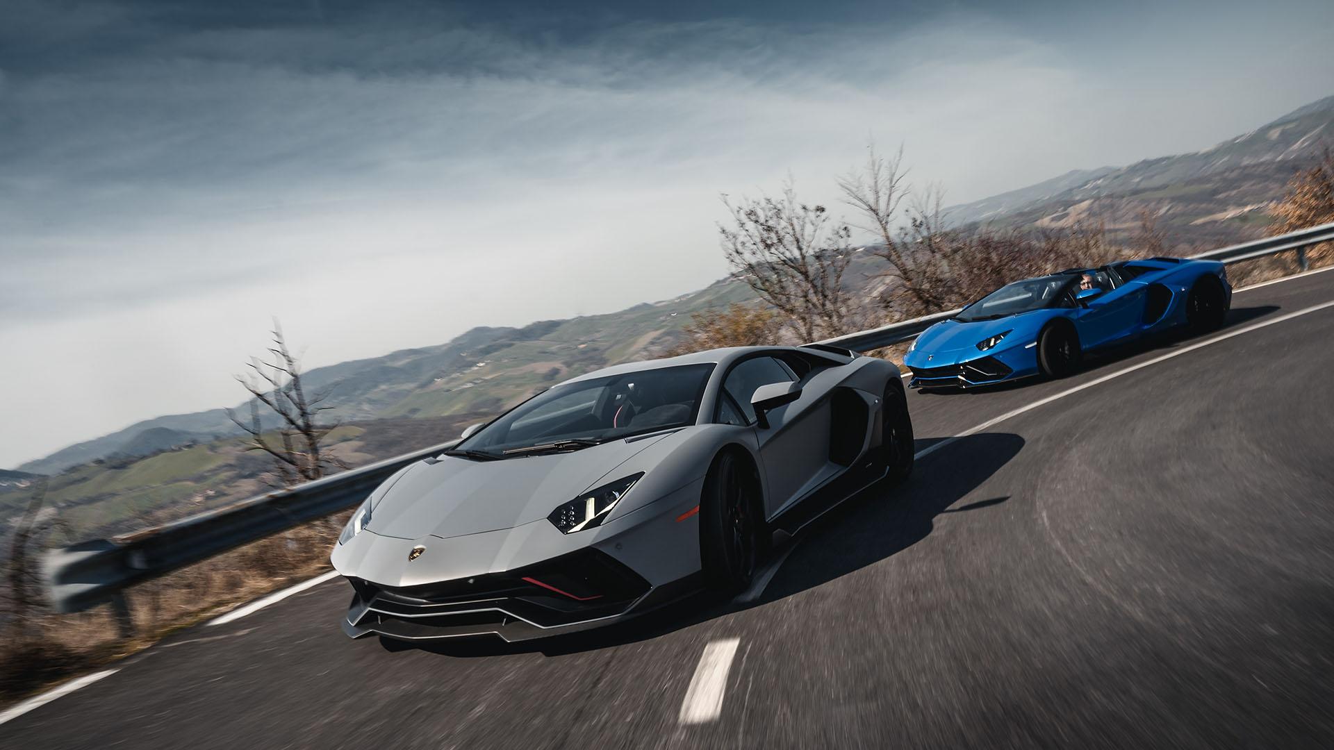 Aventador ultimae on the road 9