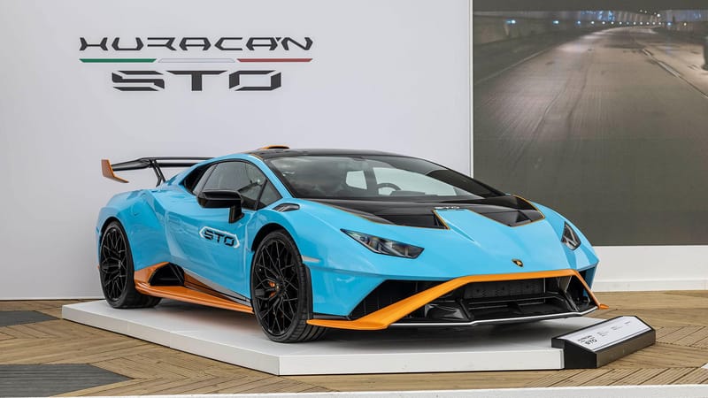 Is The Damaged Huracán Sto With Only 1,142 Miles In A Kansas Junkyard Worth Saving? 3 Lamborghini huracán sto
