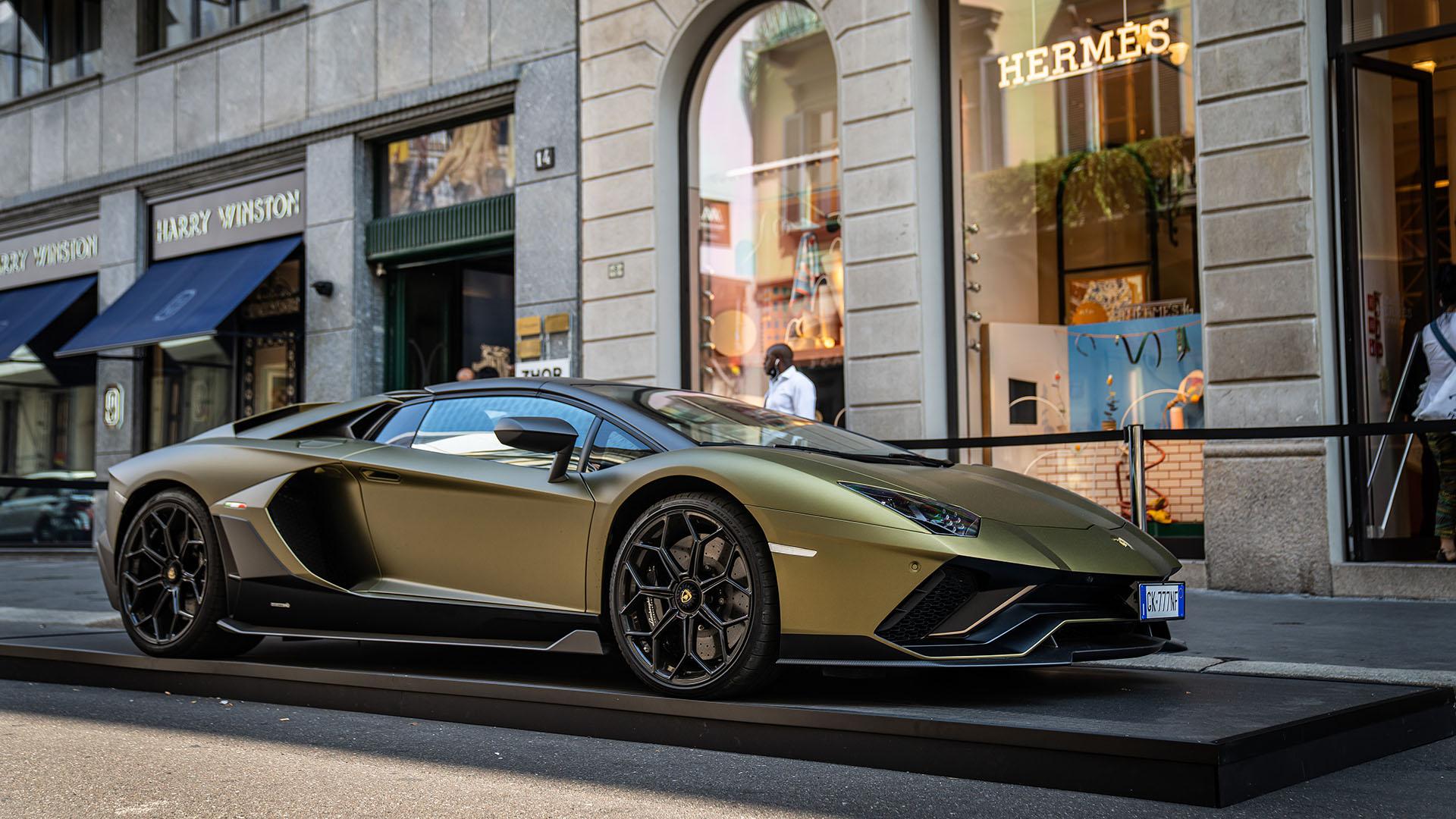 Lamborghini at mimo 2022 5