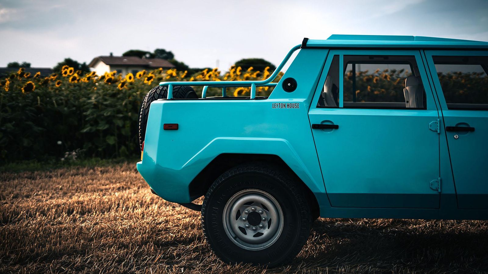 10 Quick Facts About The Unforgettable Lamborghini Lm002 &Quot;Rambo Lambo&Quot; 23 Countach and lm002 v12 29