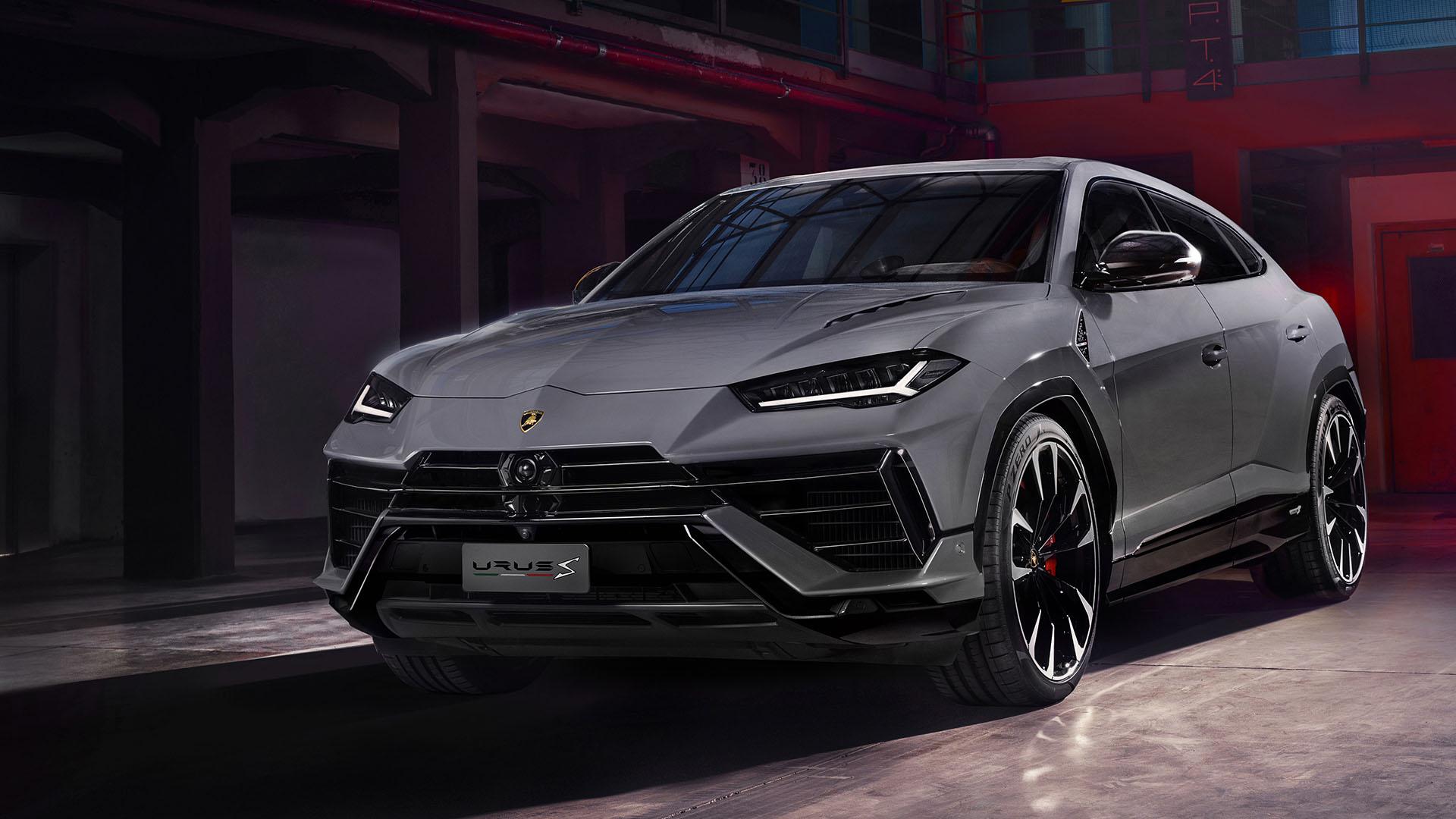 2023 lamborghini urus s 1