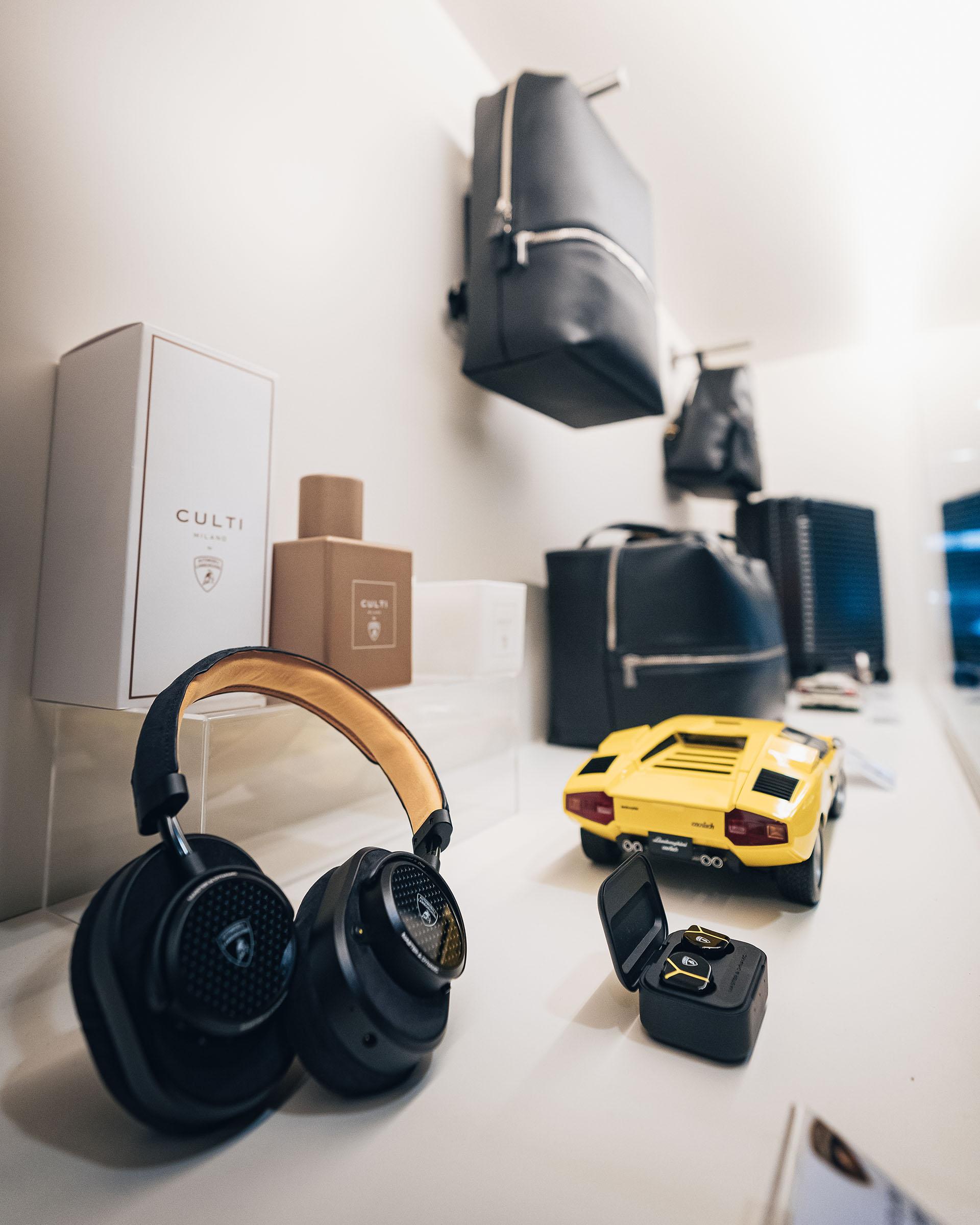 The Urus a VIP shuttle at Bologna airport LamboCARS