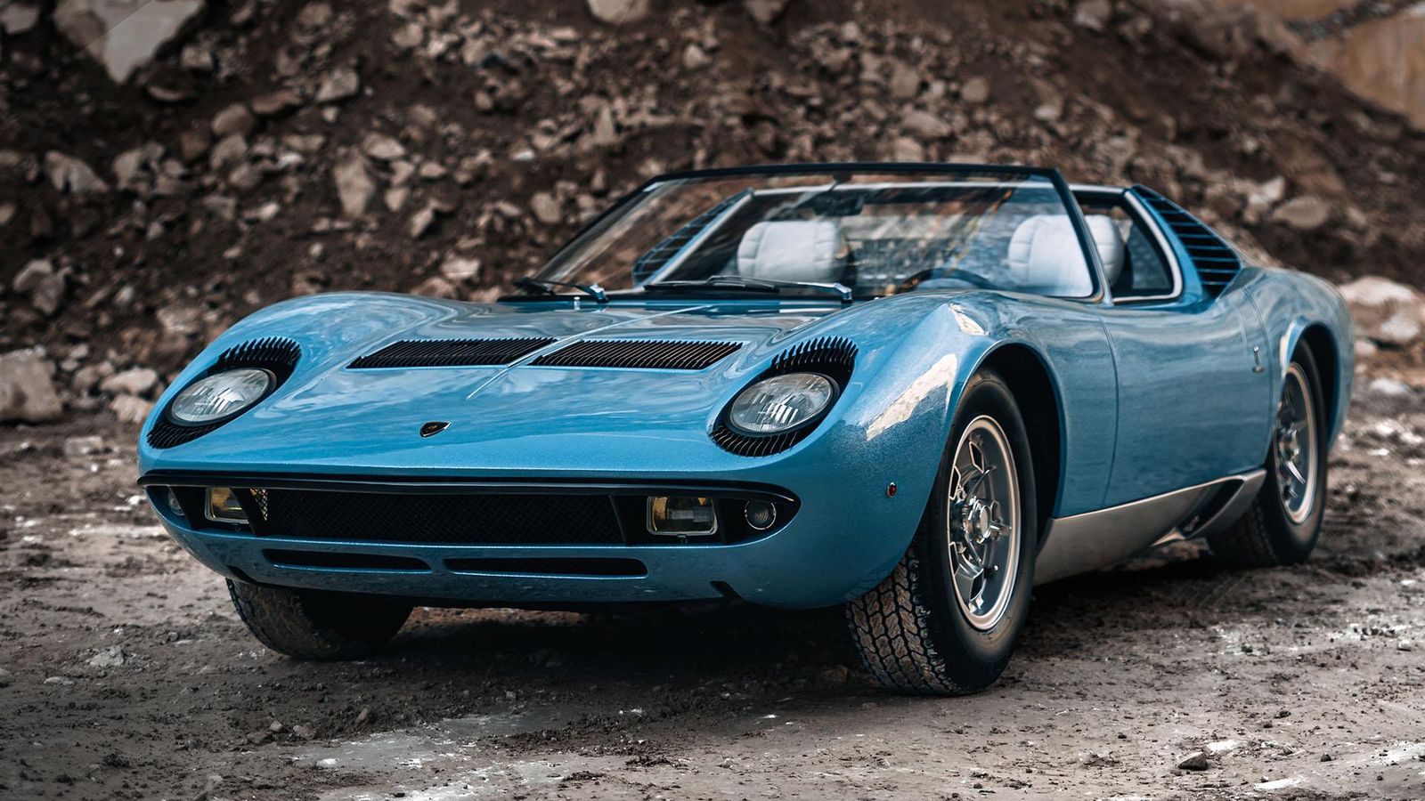 Ultimae roadster homage miura 8