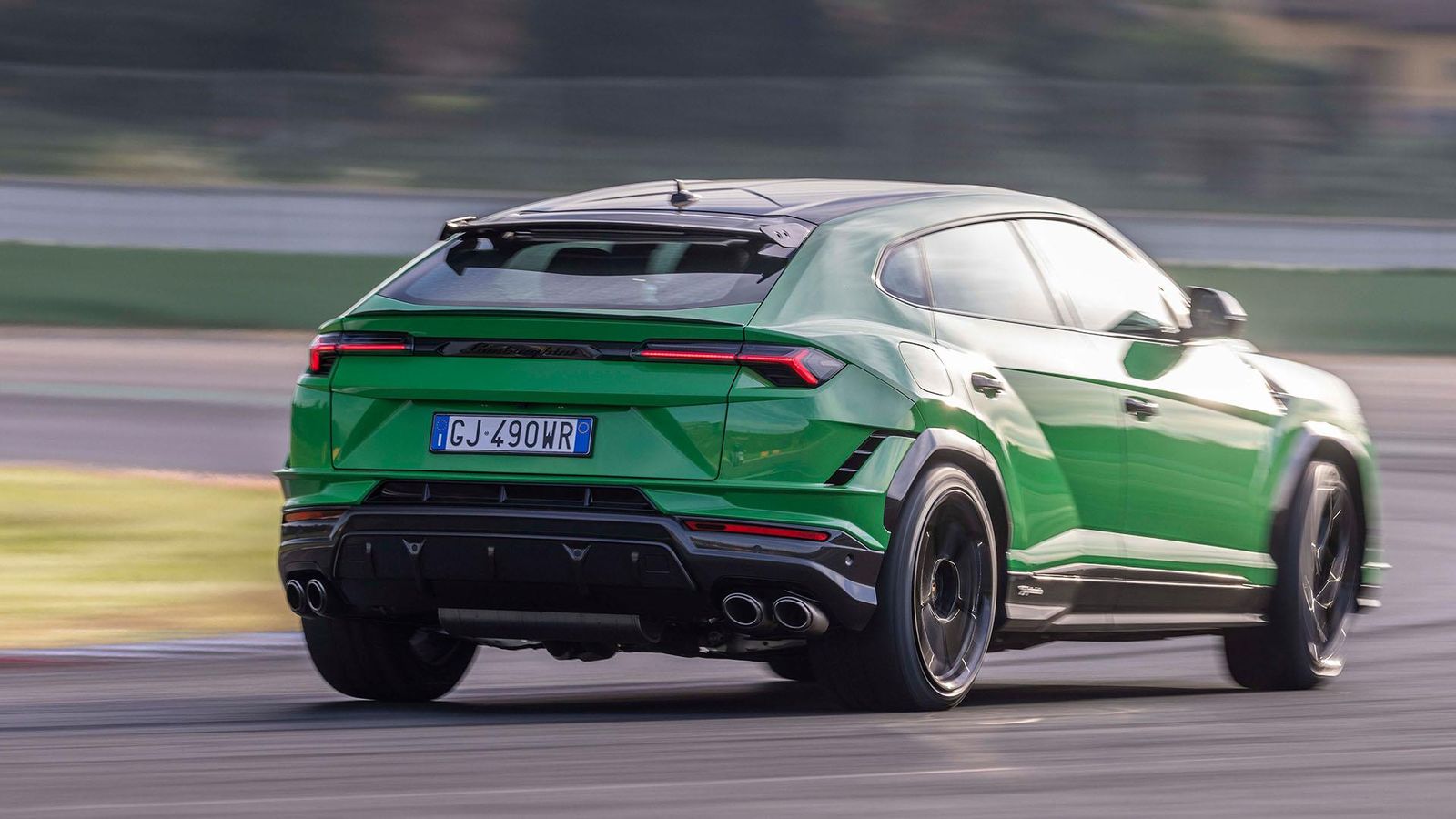 2023 Ferrari Purosangue Vs Lamborghini Urus: An Exclusive Comparative Analysis 13 Ferrari purosangue vs lamborghini urus