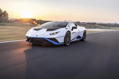 How fast is the lamborghini huracan?