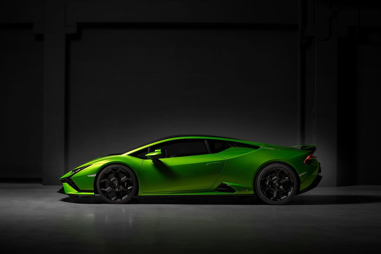 2023 Lamborghini Huracán 9 612107
