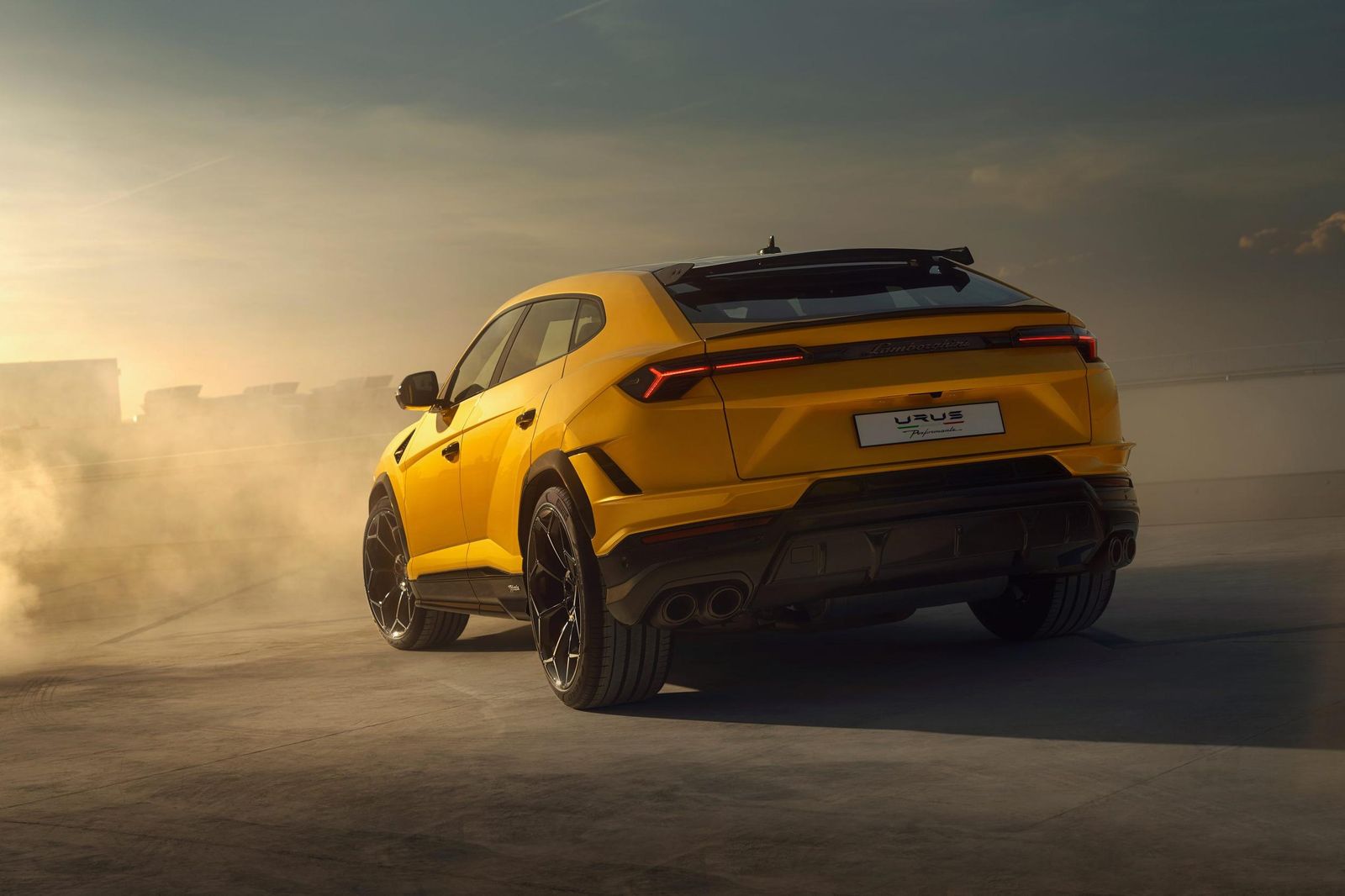 2023 lamborghini urus performante