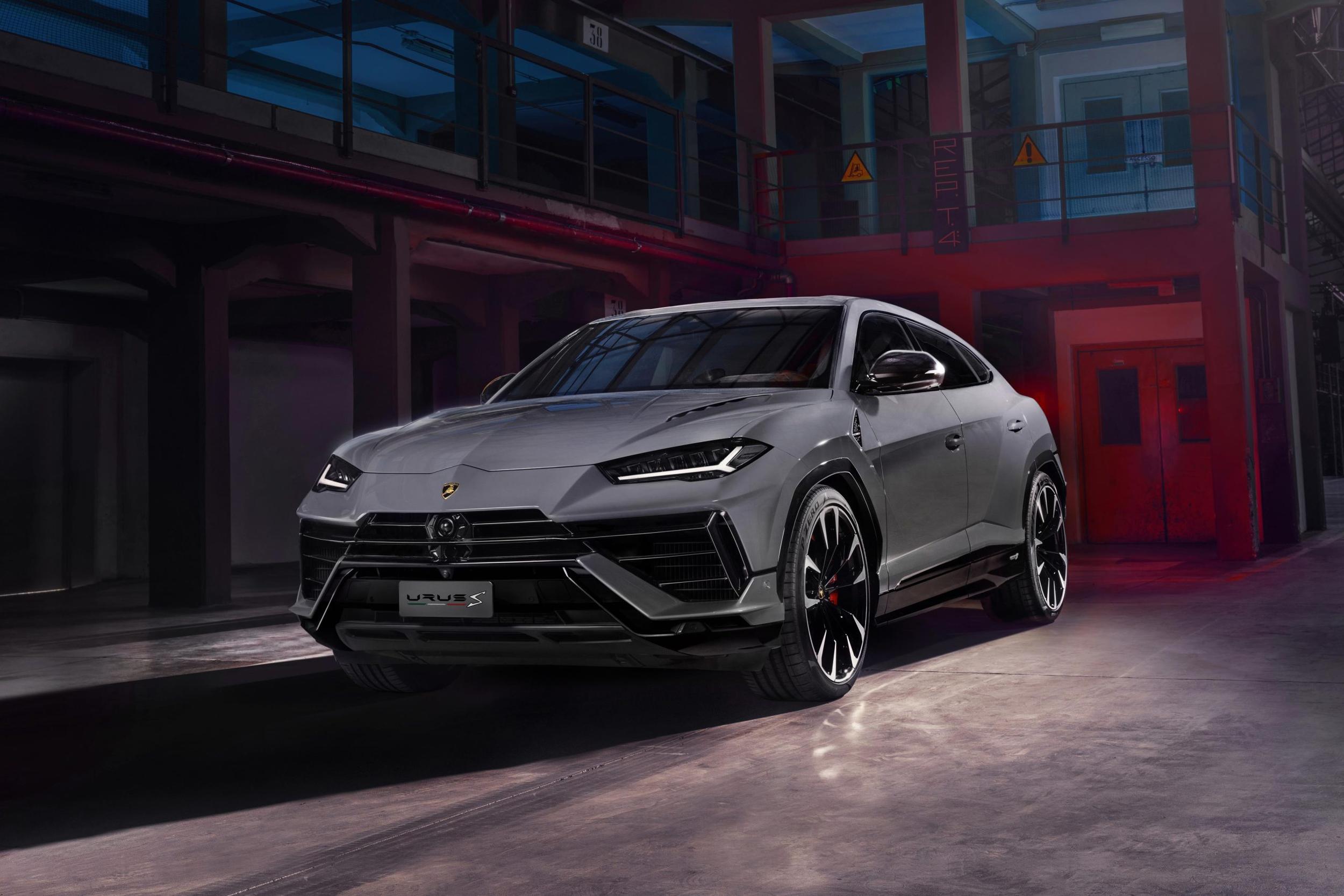 2023 lamborghini urus s