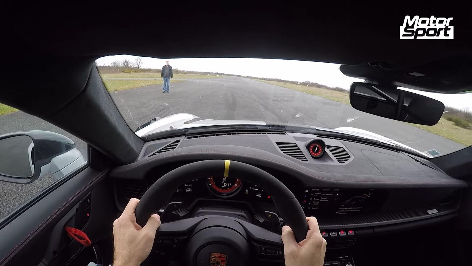 Lamborghini Huracan Tecnica Vs Porsche 911 Gt3 Rs: Track Monsters At The Dragstrip 14 Videoscreenshot youtube dragrace992gt3rsvshuracantecnica 045