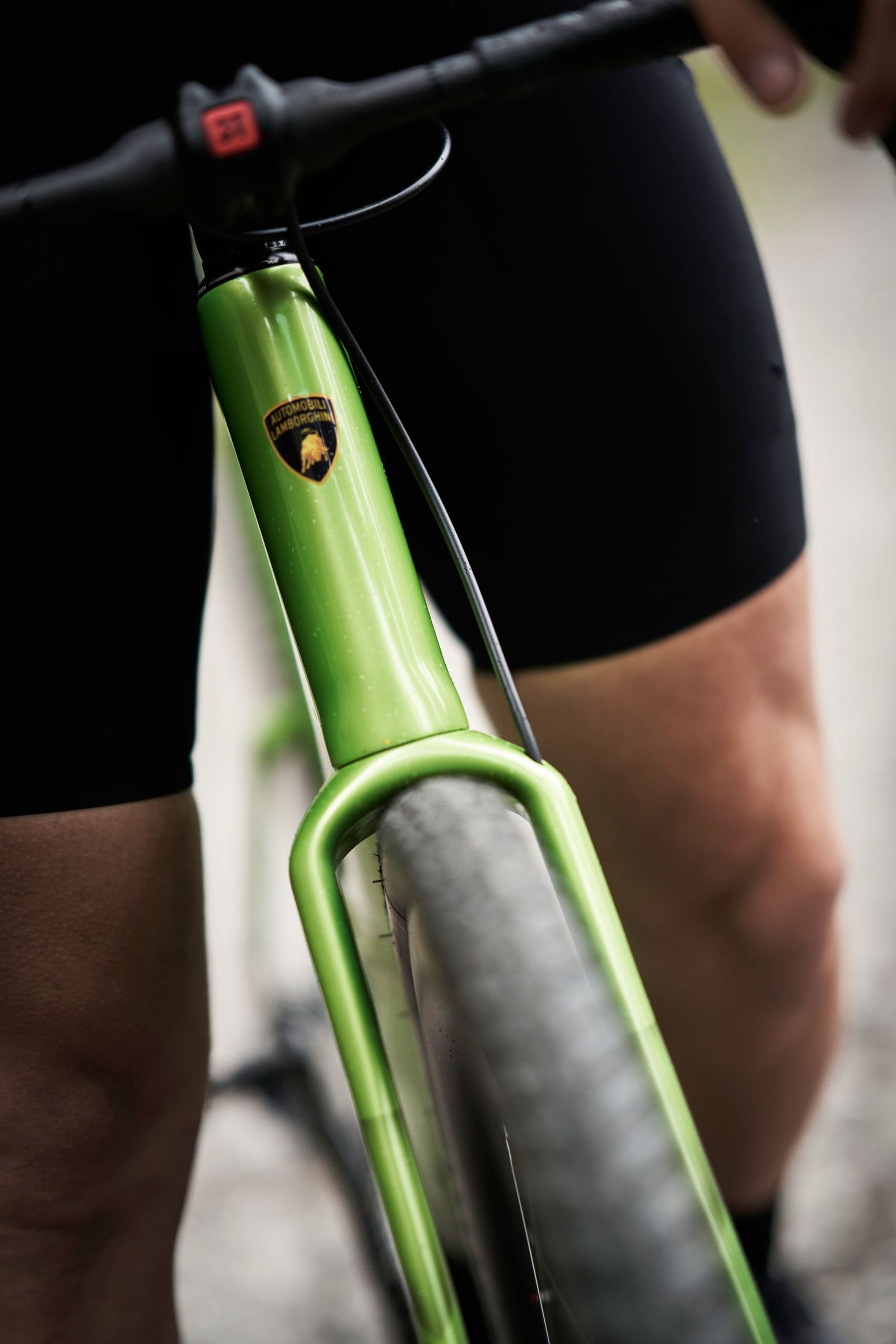 Lamborghini Unveils 2 New High-End Road Bikes 18 644133