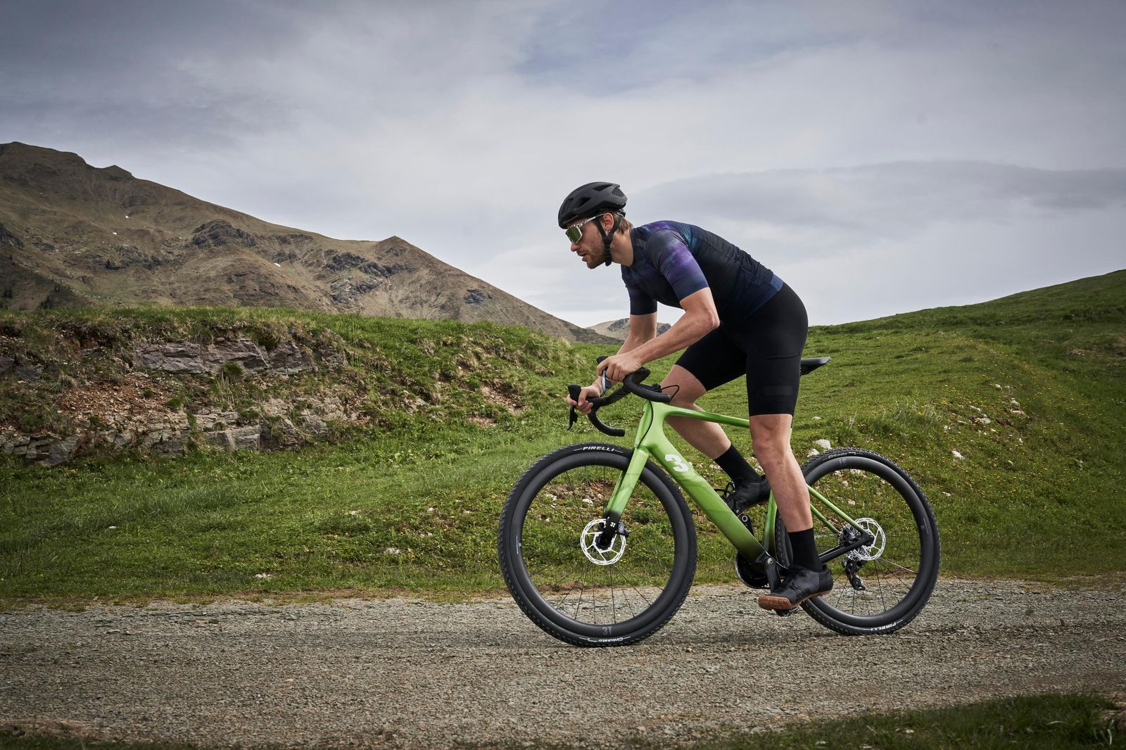 Lamborghini Unveils 2 New High-End Road Bikes 13 644143