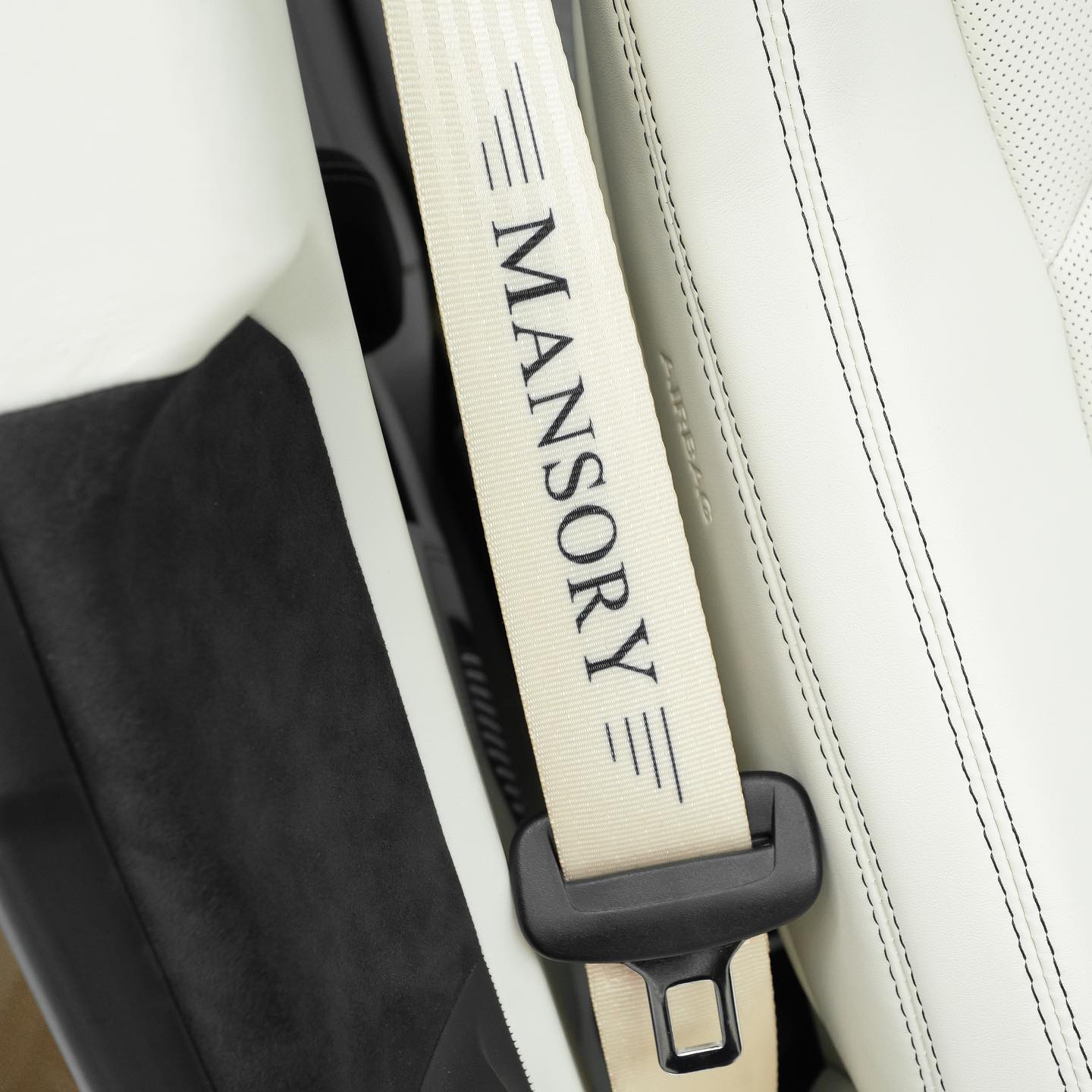Mansory Goes Too Far And Sends Urus Venatus Into Hell 11 357033920 662512892587365 6264753542365154039 n