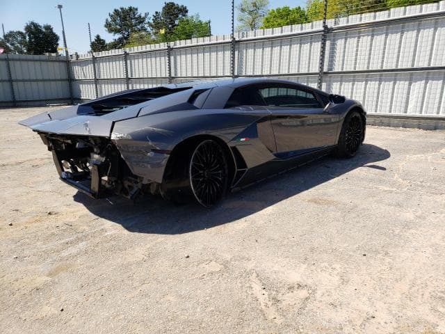 Incredibly Rare Aventador Ultimae Wreckage Selling For $220K At Auction 10 45073473 image 3