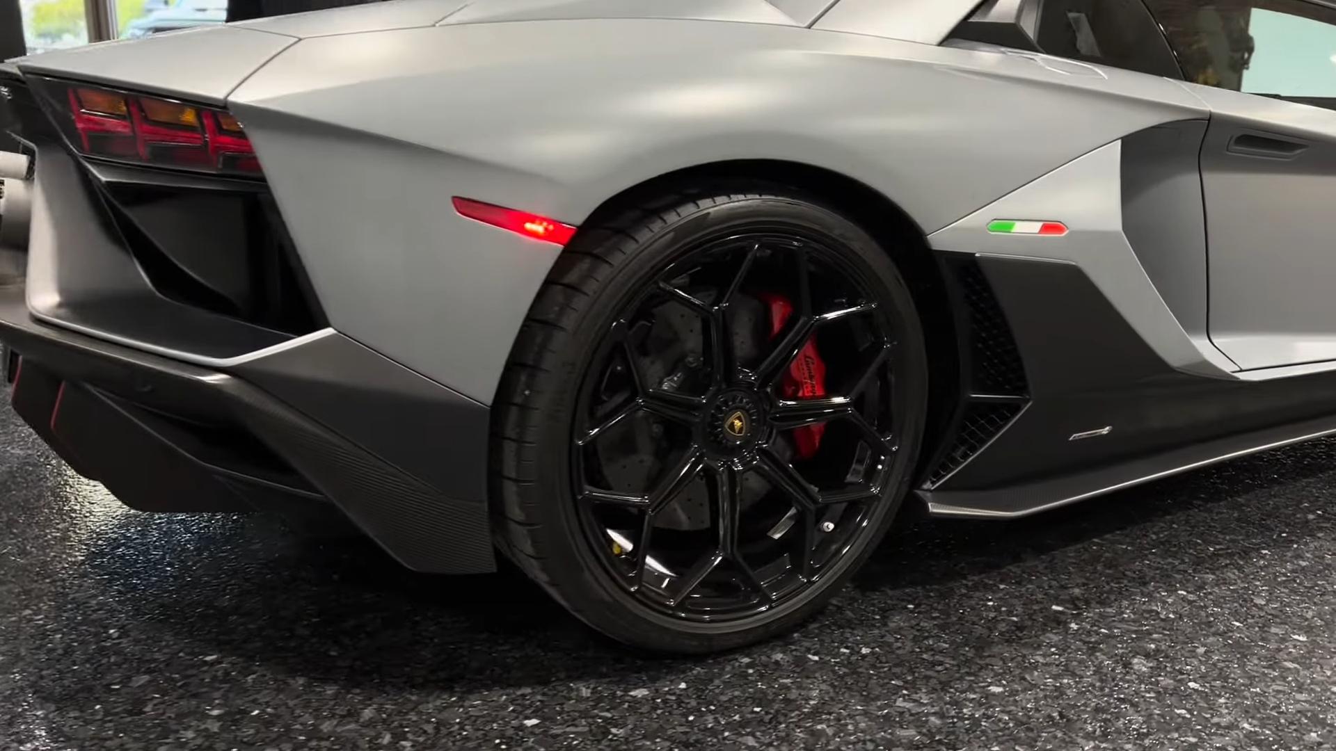 This Exclusive 2022 Lamborghini Aventador Lp780-4 Ultimae Coupe Was For Sale: But You Just Missed It! 5 Videoscreenshot youtube 2022lamborghiniaventadorultimaeinadpersonammattepaintfullppfand60kinoptions 044
