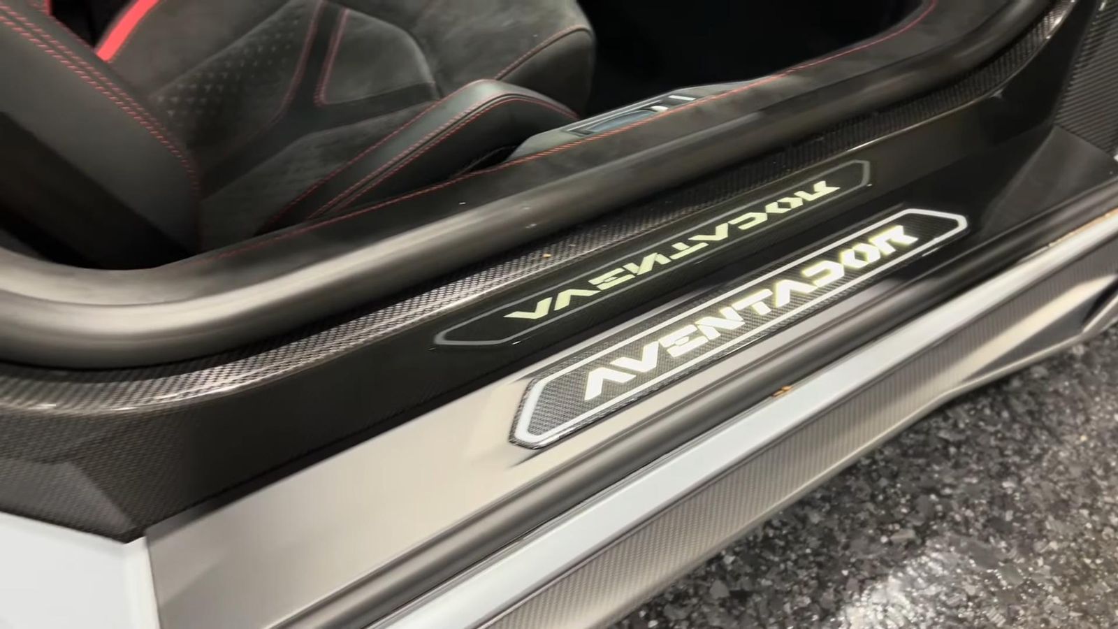 This Exclusive 2022 Lamborghini Aventador Lp780-4 Ultimae Coupe Was For Sale: But You Just Missed It! 18 Videoscreenshot youtube 2022lamborghiniaventadorultimaeinadpersonammattepaintfullppfand60kinoptions 156