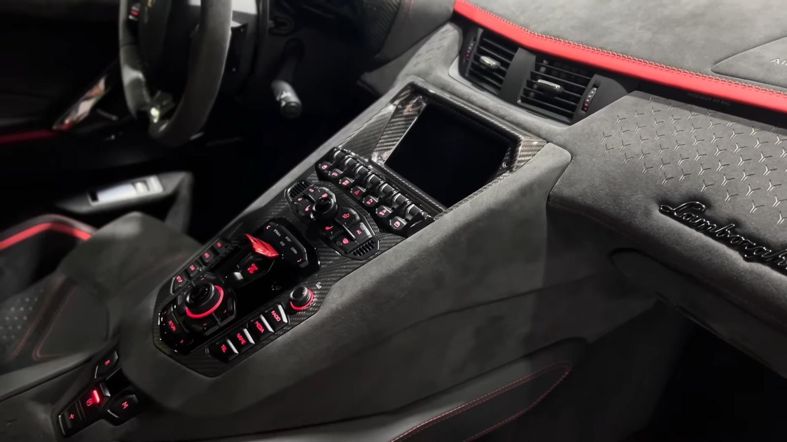 This Exclusive 2022 Lamborghini Aventador Lp780-4 Ultimae Coupe Was For Sale: But You Just Missed It! 17 Videoscreenshot youtube 2022lamborghiniaventadorultimaeinadpersonammattepaintfullppfand60kinoptions 207