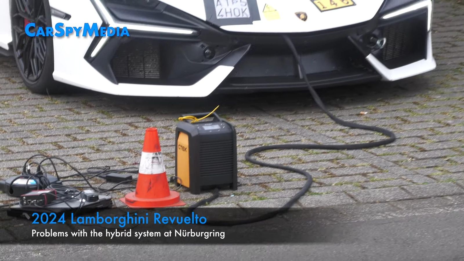 Videoscreenshot youtube 2024lamborghinirevueltov12testcarcaughtwithhybridproblemsbreakdownatthenrburgring 003
