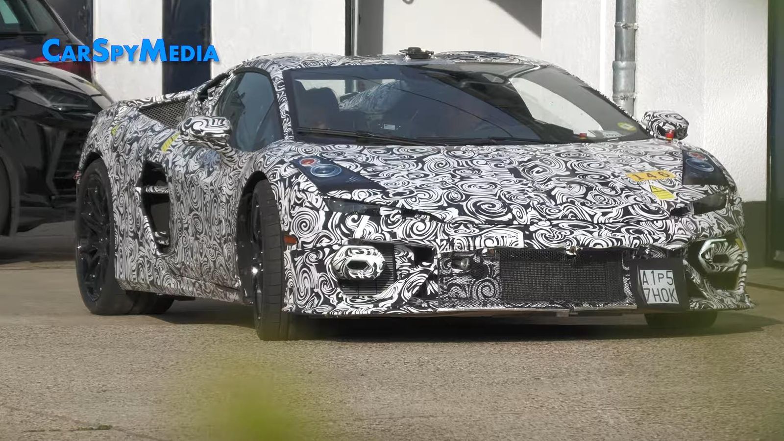 2025 Lamborghini Huracan Successor Test Mule Spotted With Revolutionary Hybrid Motor 14 Videoscreenshot youtube 2025lamborghinihuracansuccessorprototypecaughttestingonpublicroadsspiedforthefirsttime 025