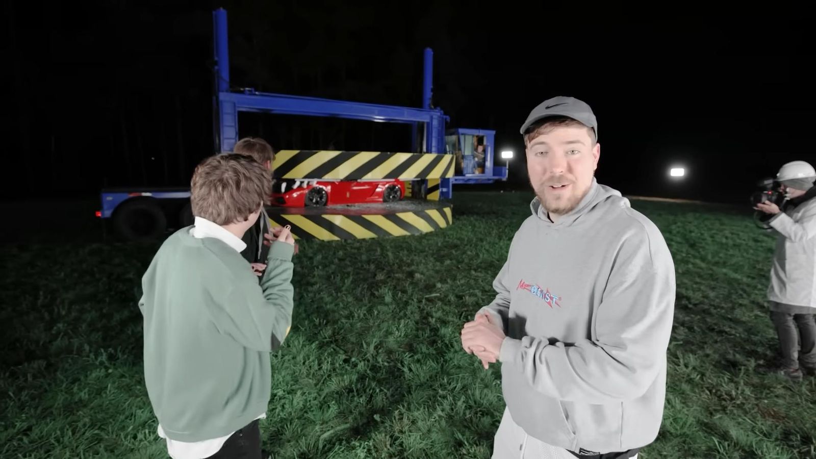 Mrbeast Destroys Lamborghini Worth $200,000 In An Unconventional Way - But Why? 14 Videoscreenshot youtube hydraulicpressvslamborghini 948