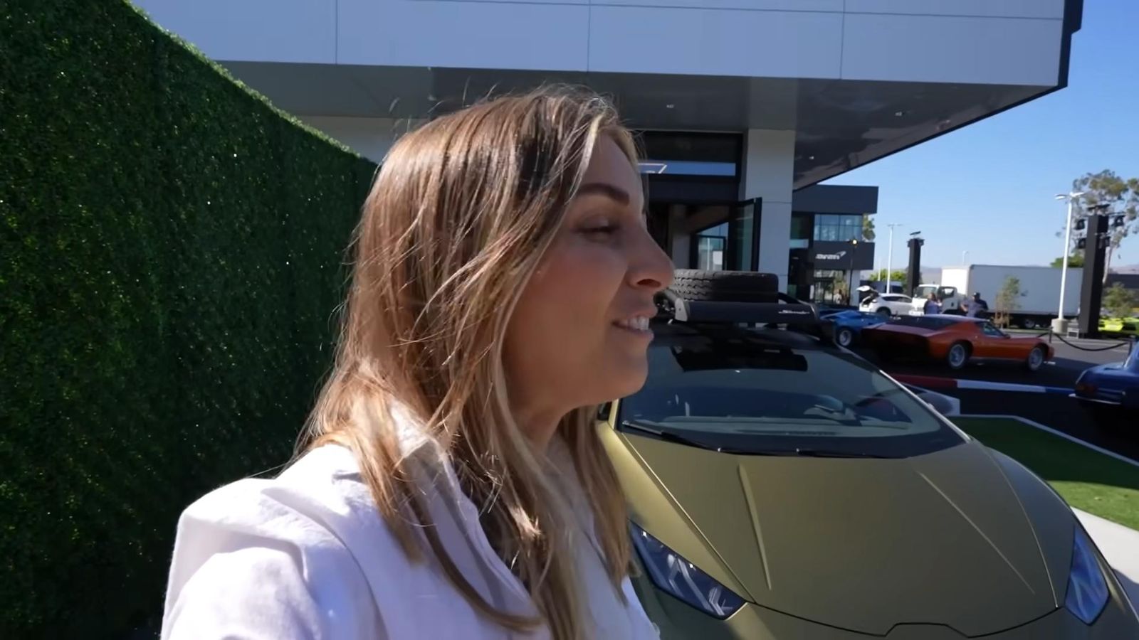 Uncovering The Reasons Why Lamborghini Ceo Turned Down Youtuber Star Emma Hartford 21 Videoscreenshot youtube itoldyouiwasbuyingav12lamborghini 1142
