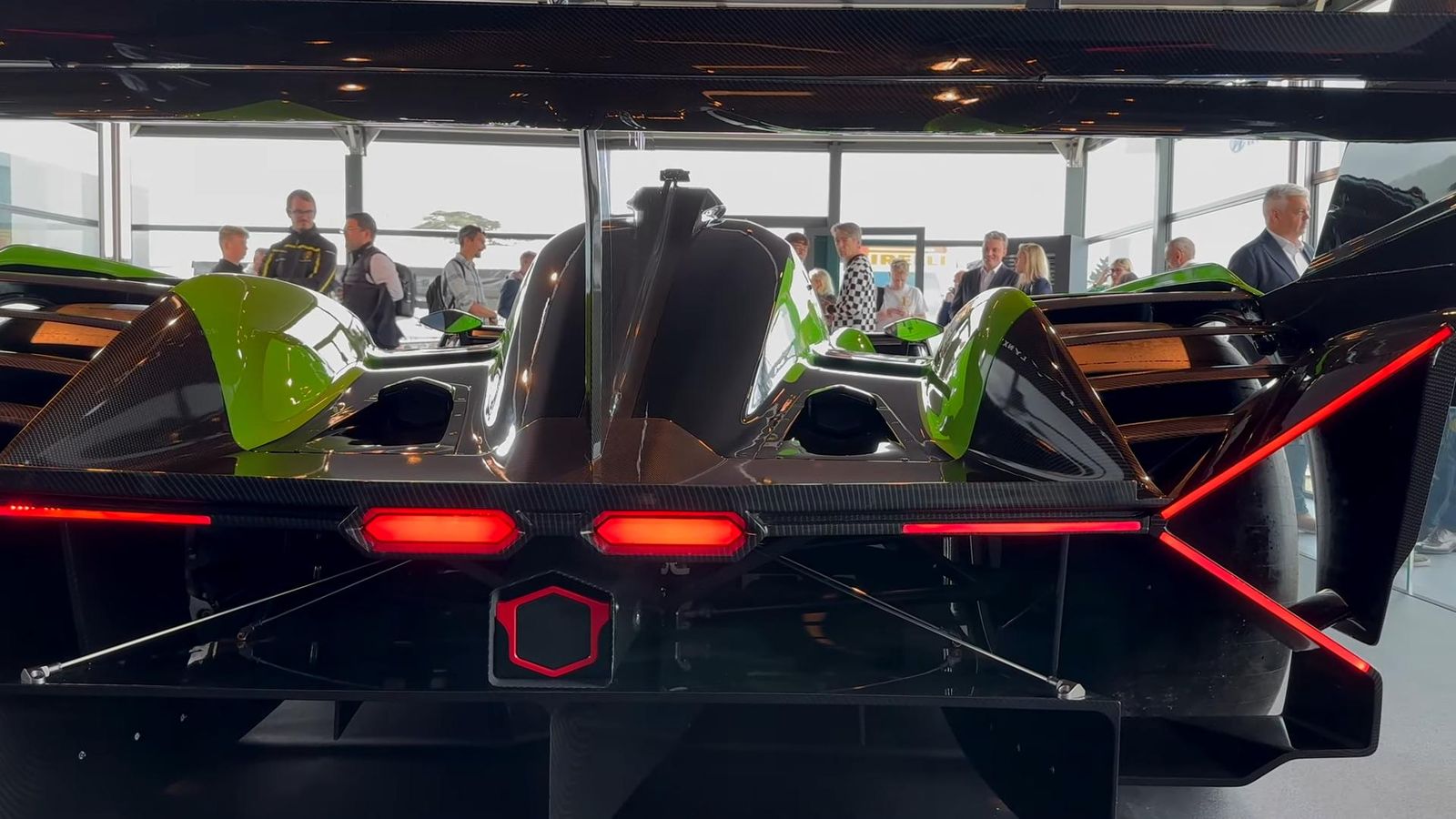 Videoscreenshot youtube lamborghinisc63hypercarunleashed 243