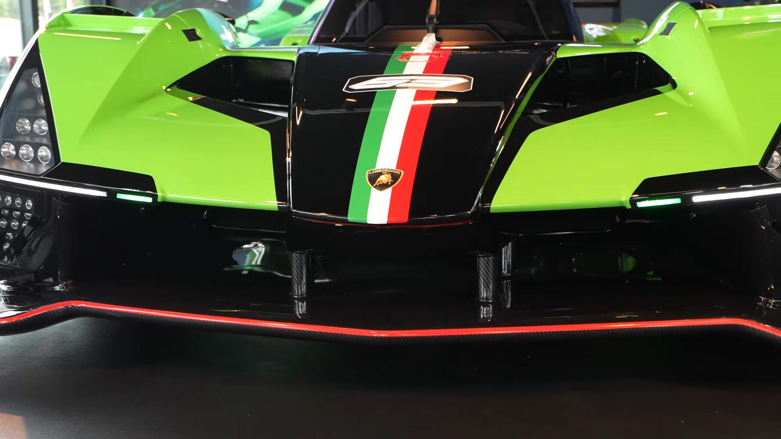 Videoscreenshot youtube lamborghinisc63hypercarunleashed 416