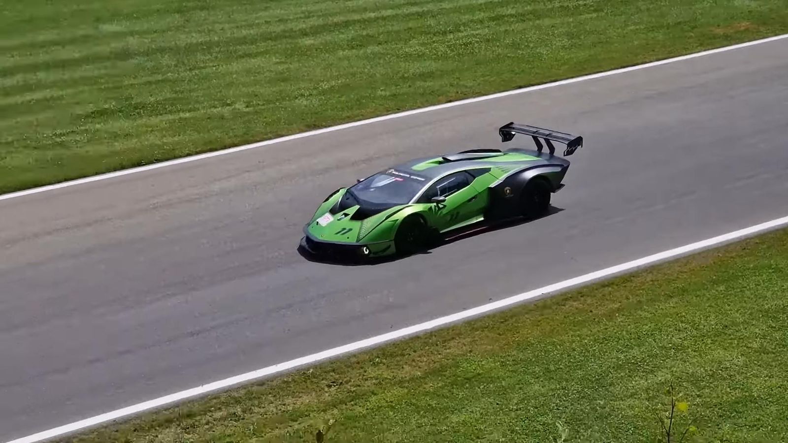 Watch The Ultrarare Lamborghini Essenza Scv12 Being Driven By Its Vip Customers At Spa Francorchamps Circuit, Belgium 3 Lamborghini essenza scv12