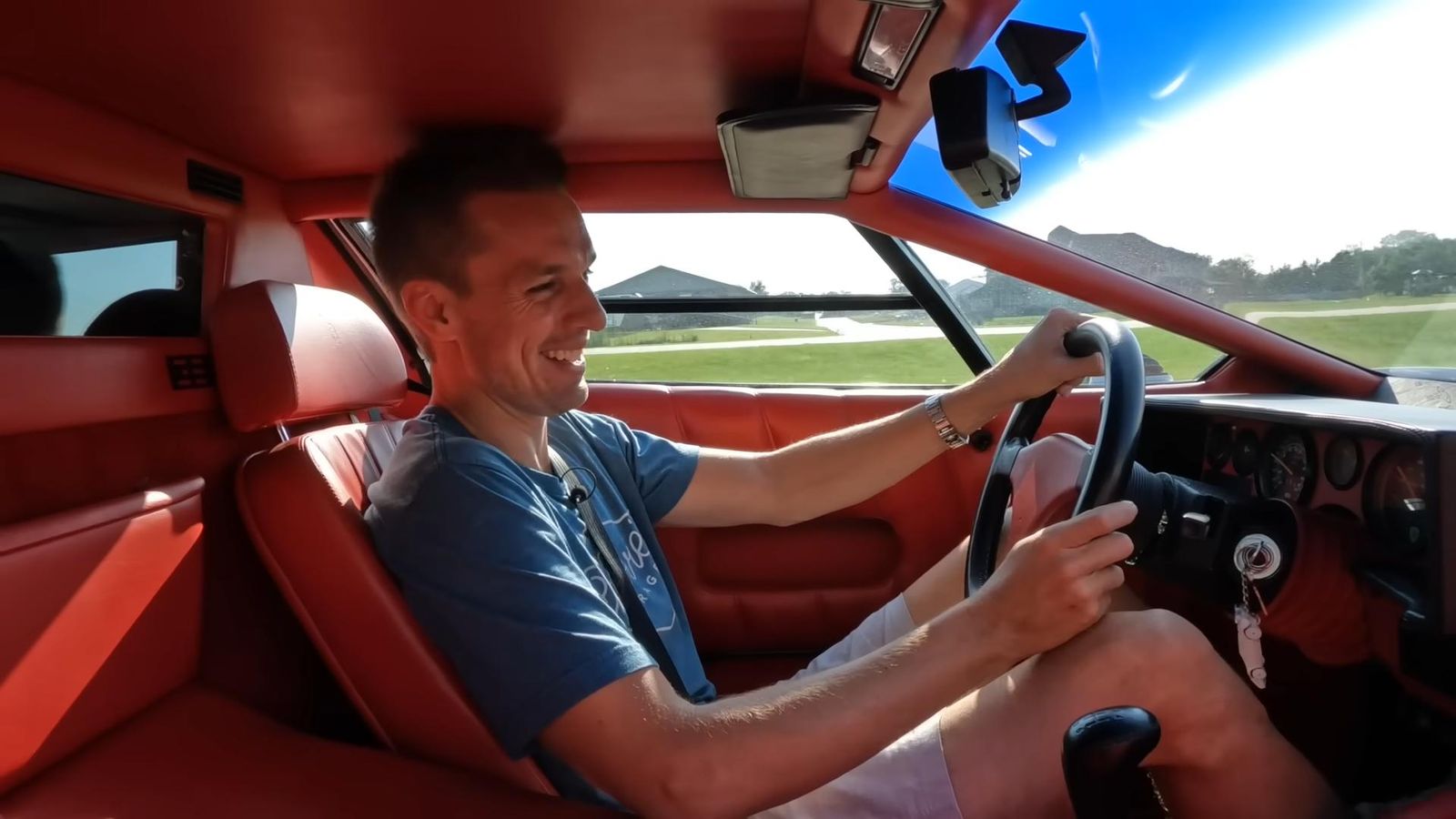 Videoscreenshot youtube whyitmightbetimetosellmylamborghinicountachafakereplicaisbetter 924