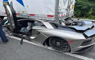 2018 Lamborghini Aventador Crashes Into Truck At Insane Speed Driver Walks Out Alive 2 Title 2
