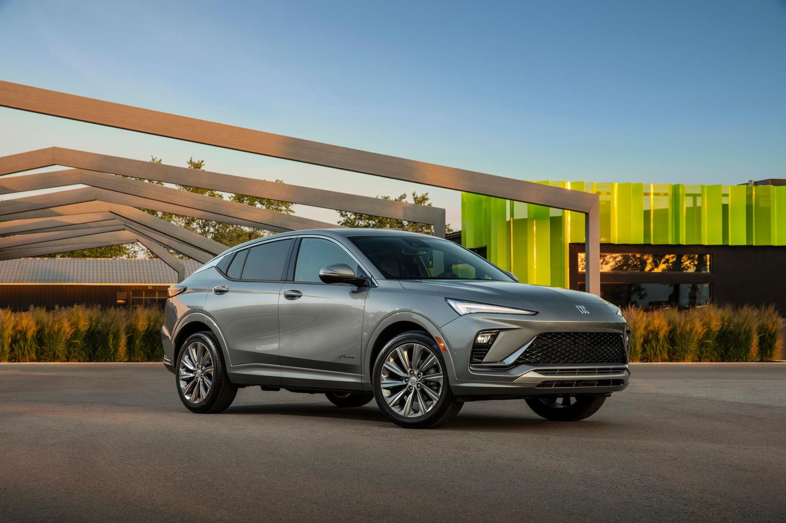 Buick Envista Vs Lamborghini Urus: A Comparative Analysis 9 2024 buick envista avenir 012
