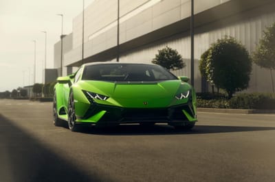 10 Fast Facts About Sensational Lamborghini Huracan Tecnica 2 612130