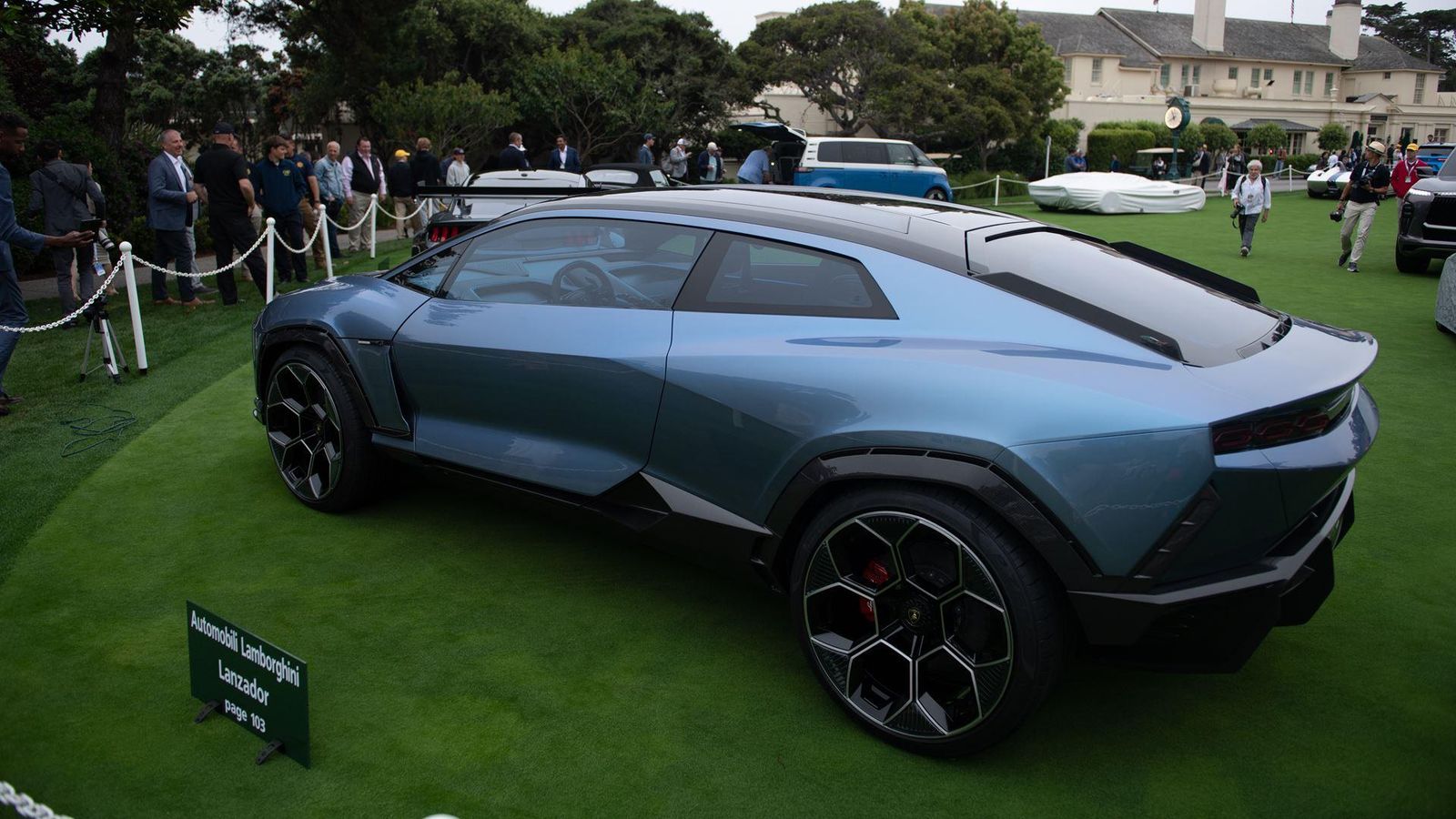 10 Facts About Lamborghini Lanzador That You Might Not Have Heard About 10 647810 v2