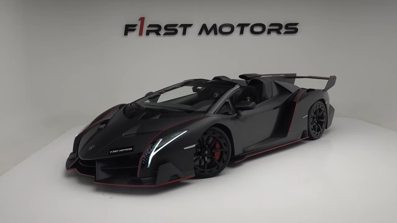 This Is The World'S Only 1 Of 1 Full Carbon Lamborghini Veneno Roadster 8 Vs youtube 10mlamborghinivenenofullcarbonindubai 152