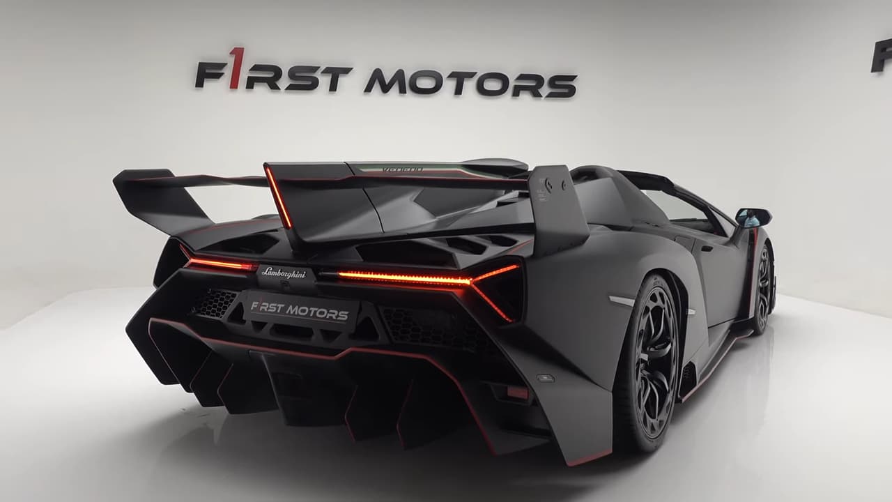 This Is The World'S Only 1 Of 1 Full Carbon Lamborghini Veneno Roadster 10 Vs youtube 10mlamborghinivenenofullcarbonindubai 228