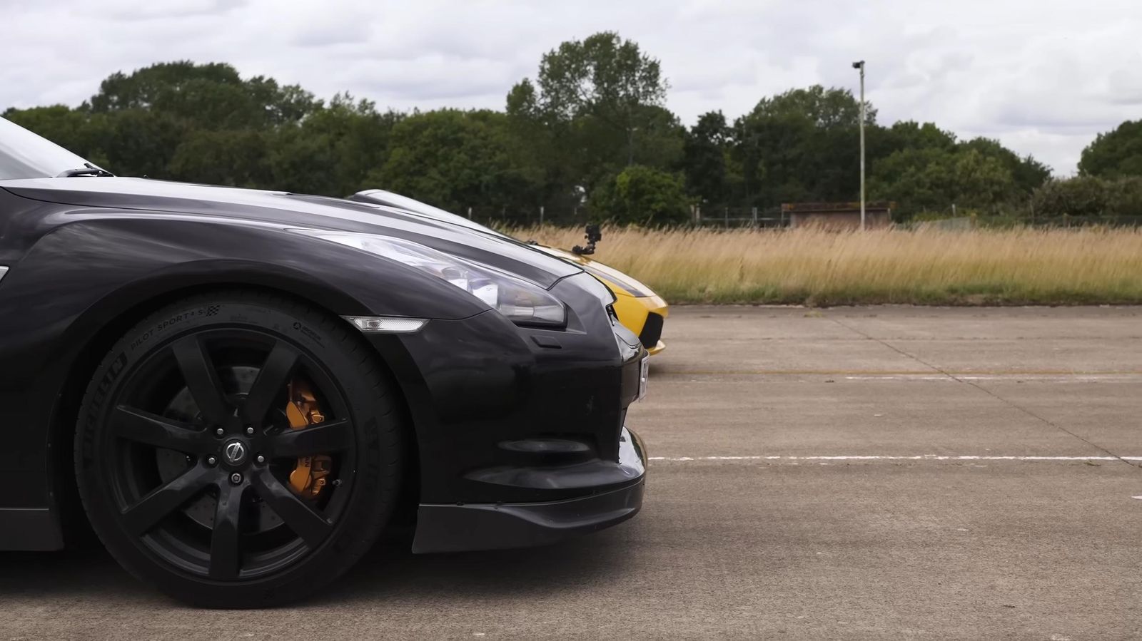 The Unusual Drag Race: Lamborghini Gallardo Vs Nissan Gt-R Vs Mg4 Xpower Ev 17 Vs youtube lamborghinigallardovnissangt rvwtfdragrace 1418