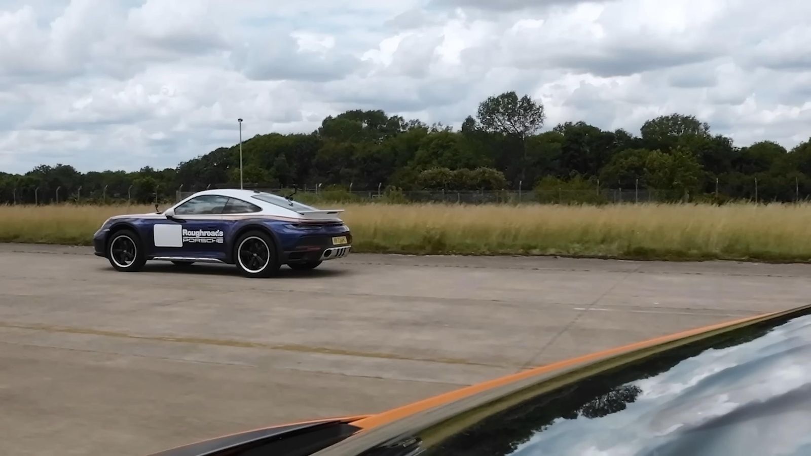 Vs youtube newlambosterratovporsche911dakardragrace 650