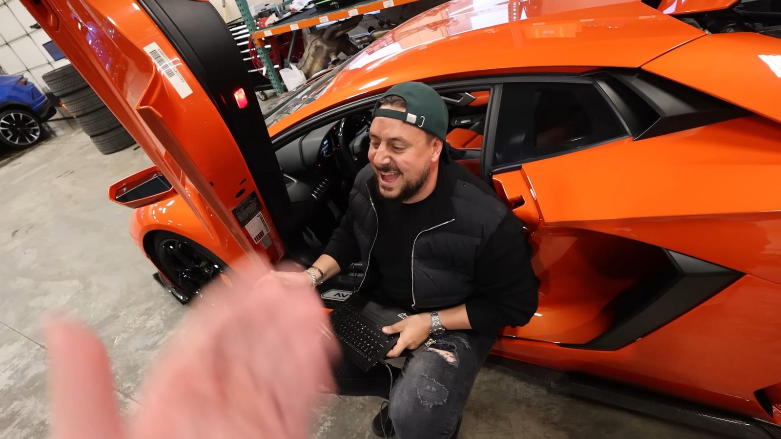 This Youtubers Insane Lamborghini Aventador F1 Exhaust System By Gintani Throws Flames 9 Videoscreenshot youtube introducingmygintanif1straightpipeexhaustlamborghiniaventador 441