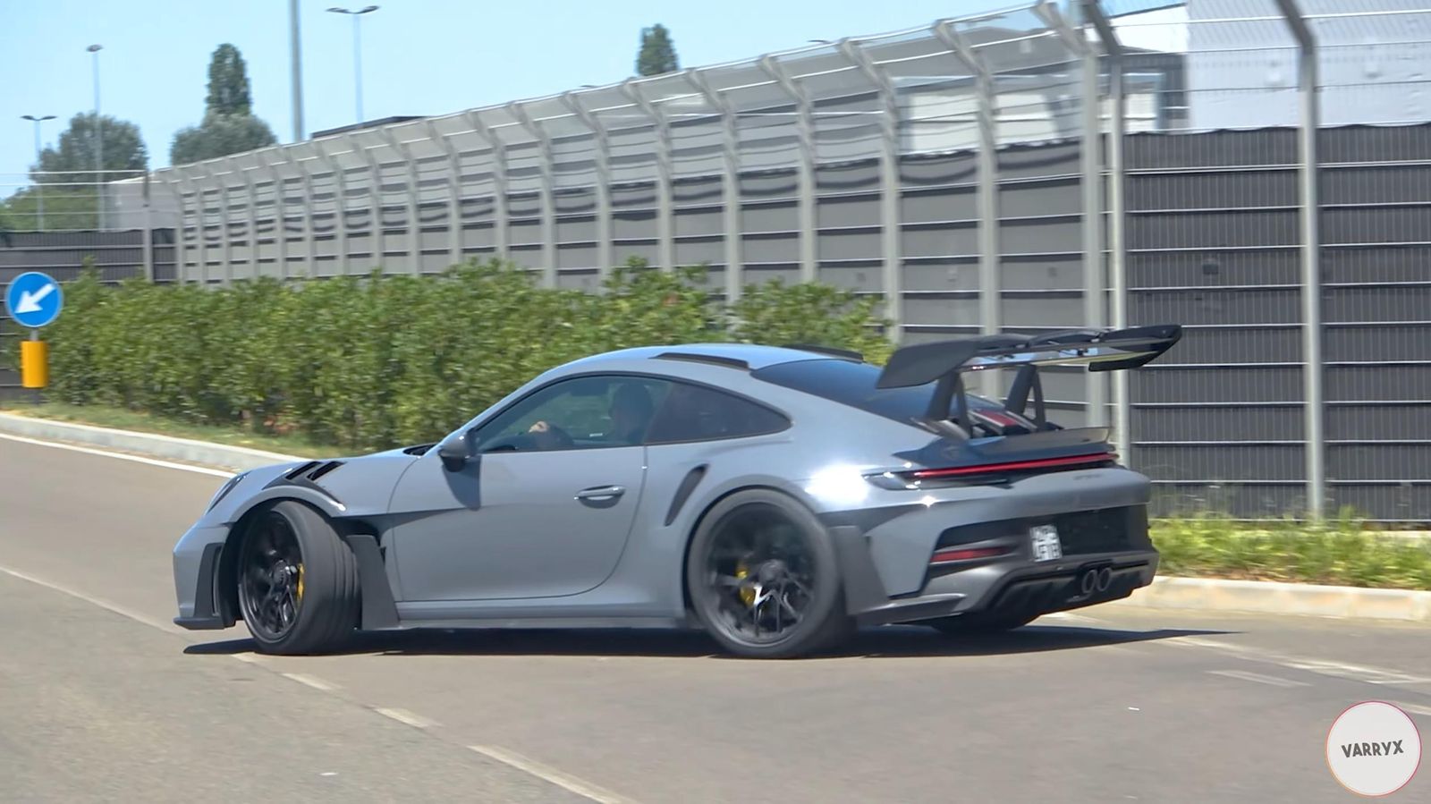 What Is A Stunning New Porsche 992-Generation Gt3 Rs Doing In Lamborghini'S Sant'Agata Bolognese Factory? 7 Videoscreenshot youtube somethingswrongagain 845