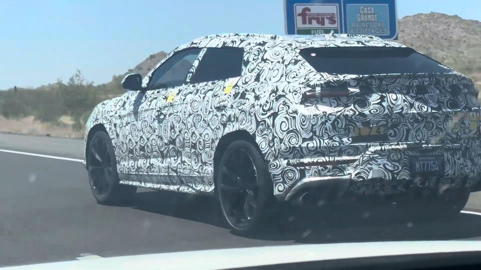 An Overview Of Lamborghini'S Electrified Lineup: Exciting Models Beyond The Revuelto Supercar 3 Videoscreenshot youtube urus2025newlamborghiniurusphev 030