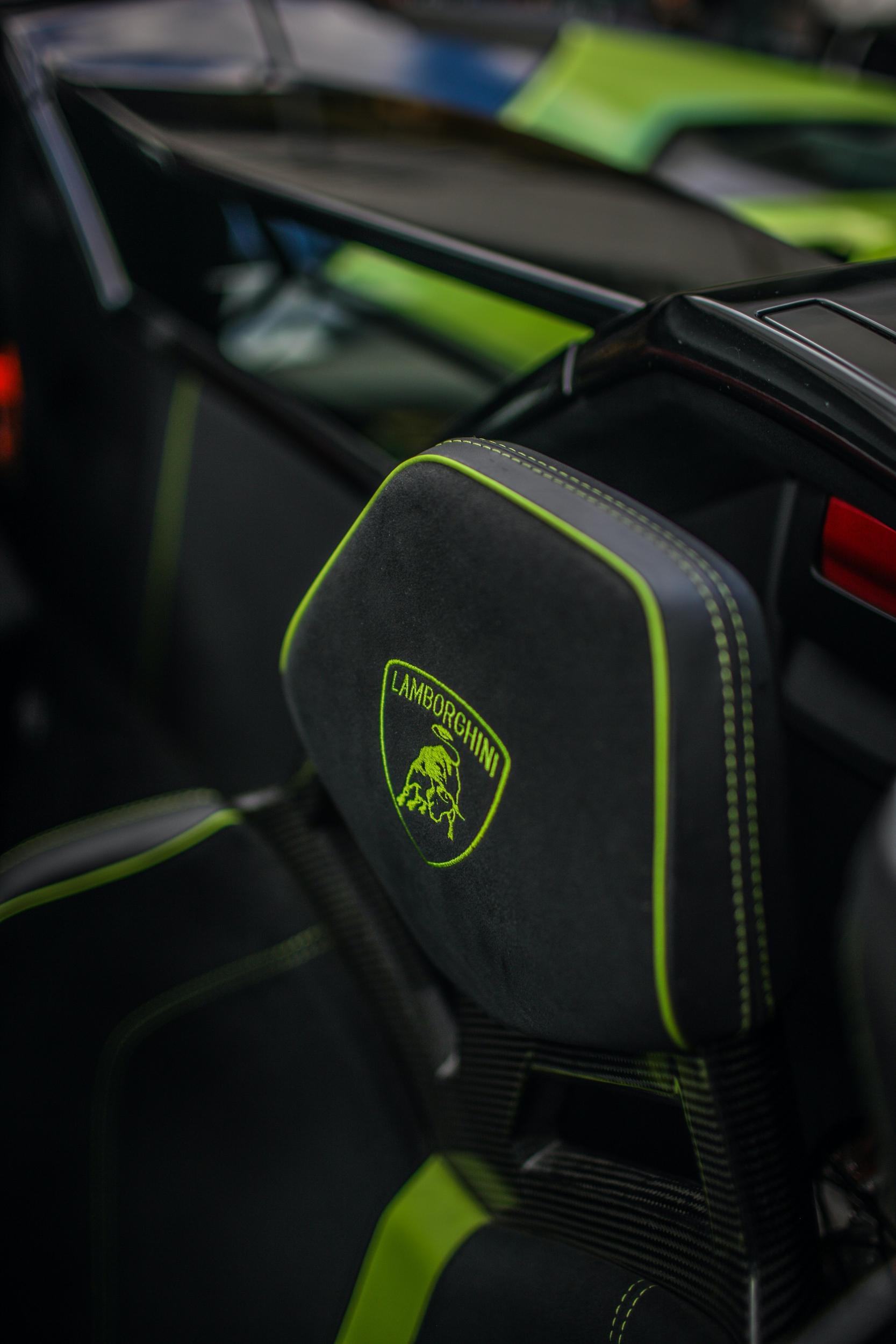 How many seats does a lamborghini have?