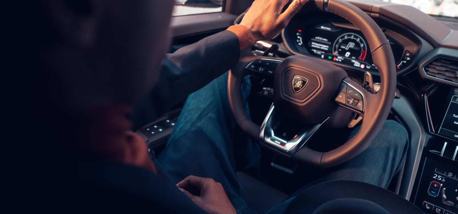 2023 Audi Rs Q8 Vs Lamborghini Urus: The Ultimate Comparative Analysis 17 Lamborghini urus vs. Audi rs q8 interior