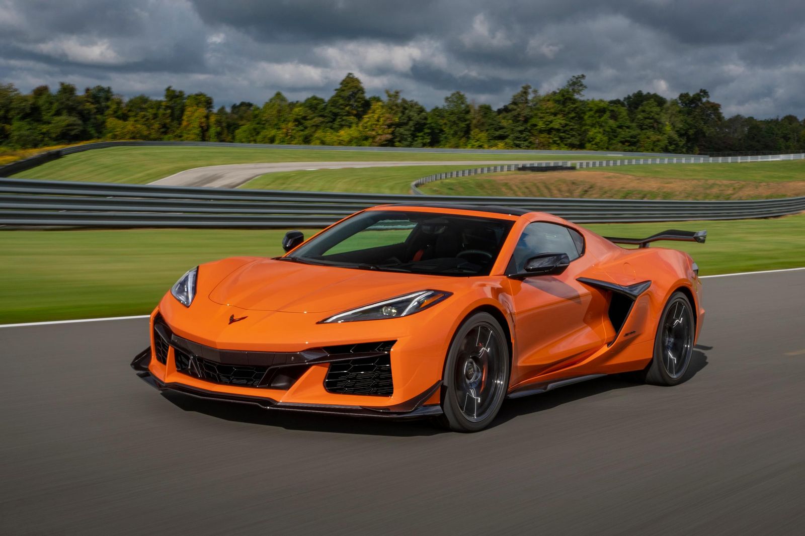 Chevrolet Corvette Vs. Lamborghini Cars: Comparison American Muscle And Italian Elegance 3 2024 chevrolet corvette z06