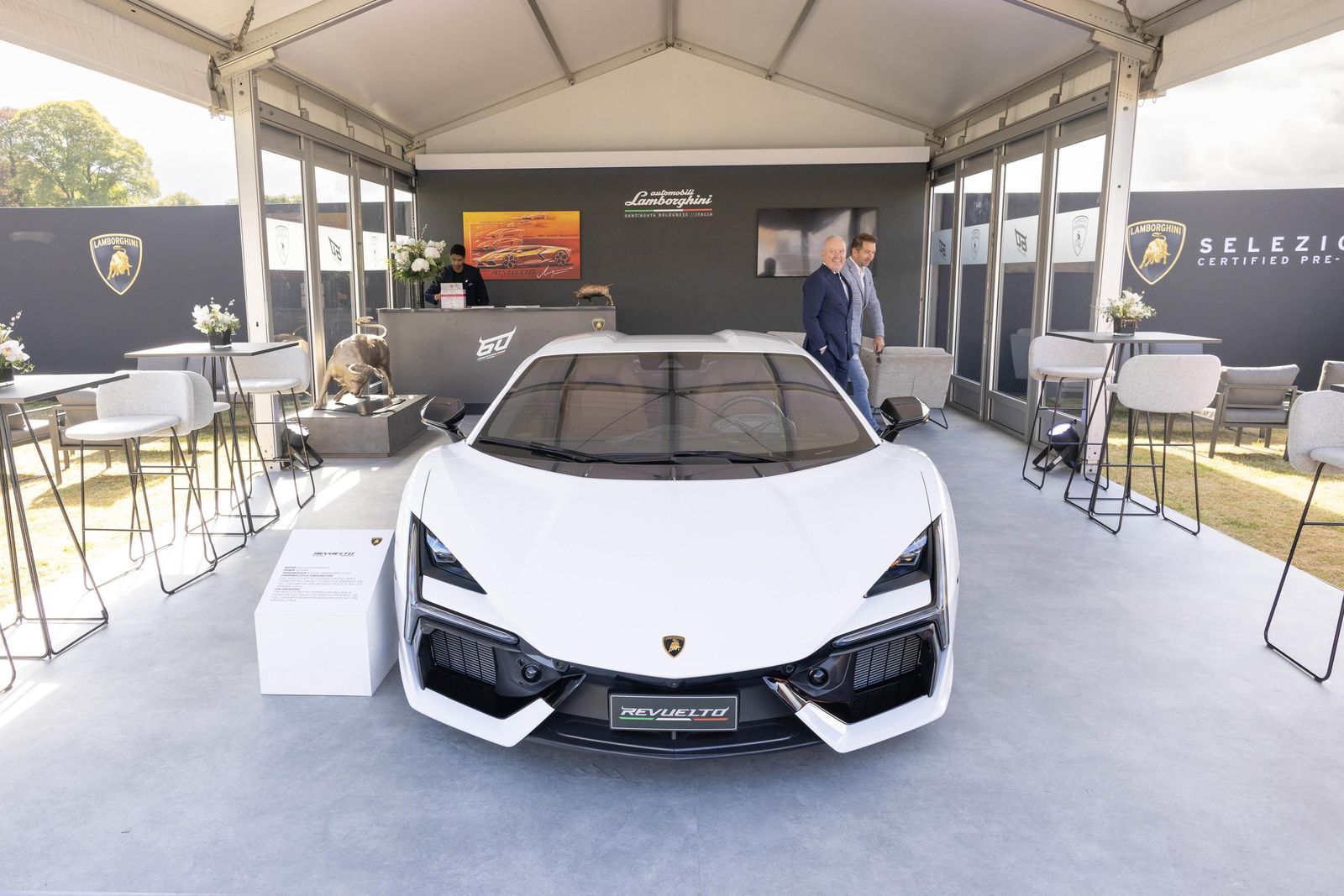 Why Lamborghini Is A Luxury Car Icon? 3 Lamborghini luxury
