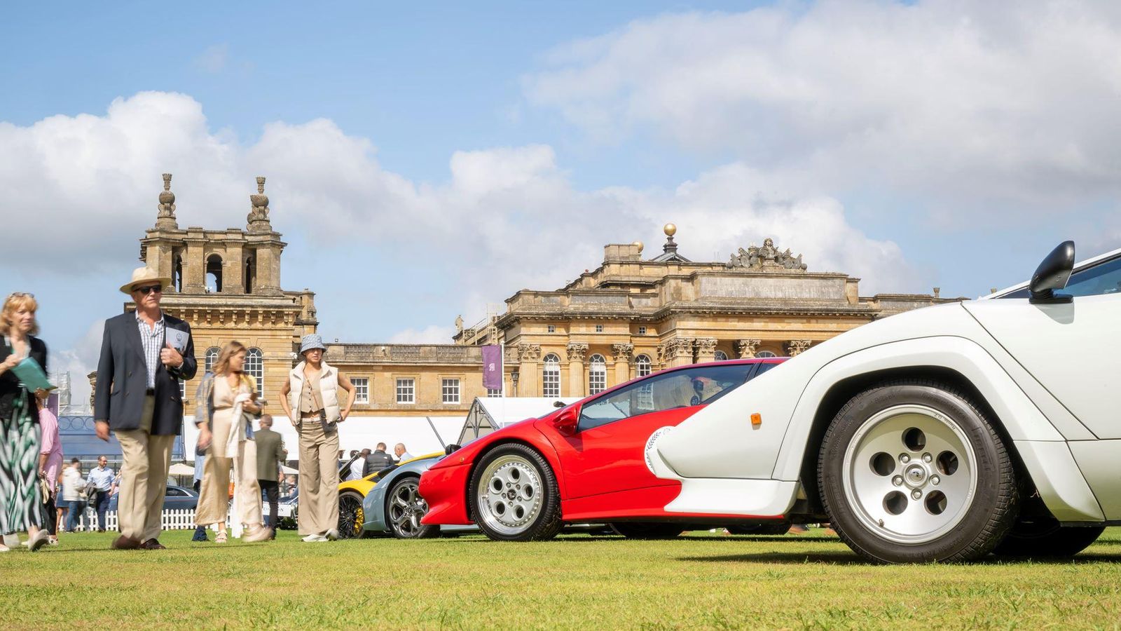 2023 Lamborghini Salon Prive Event Showcases 60 Exquisite V12 Models In London 11 648180 v2