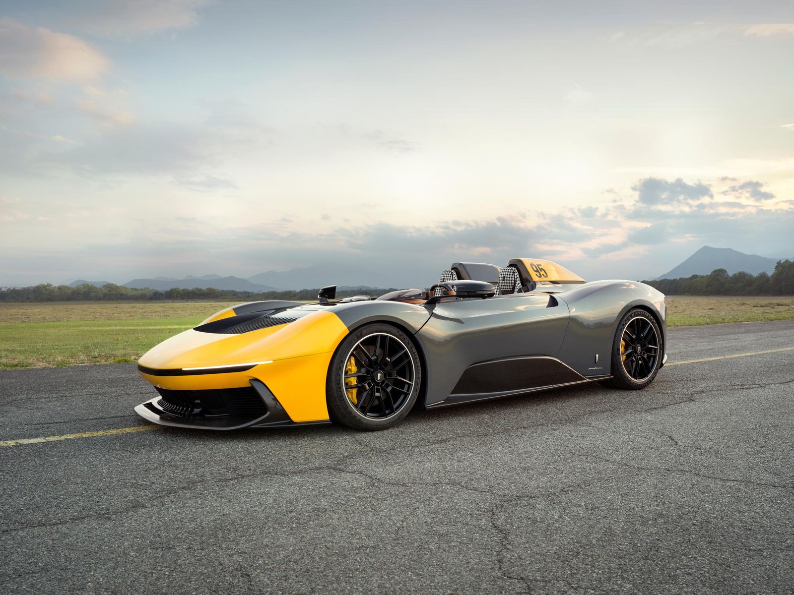 Exclusive Cars At Monterey Car Week 2023 That Rival The Lamborghini Lanzador Concept In Allure 13 B95 09 0
